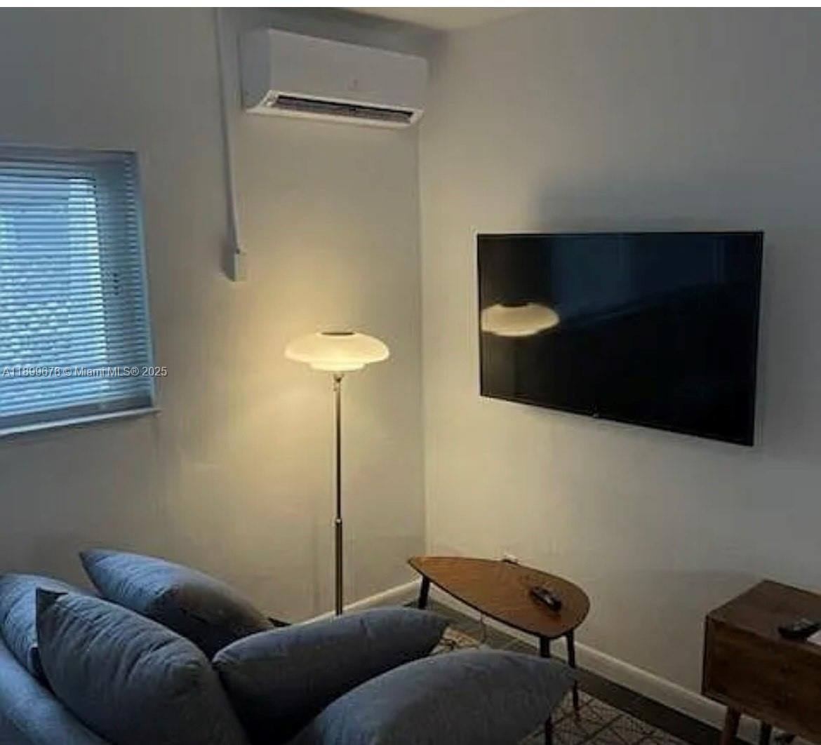 Подробнее   /  1526 кв.футов $ 2025-10-20 0 Фото