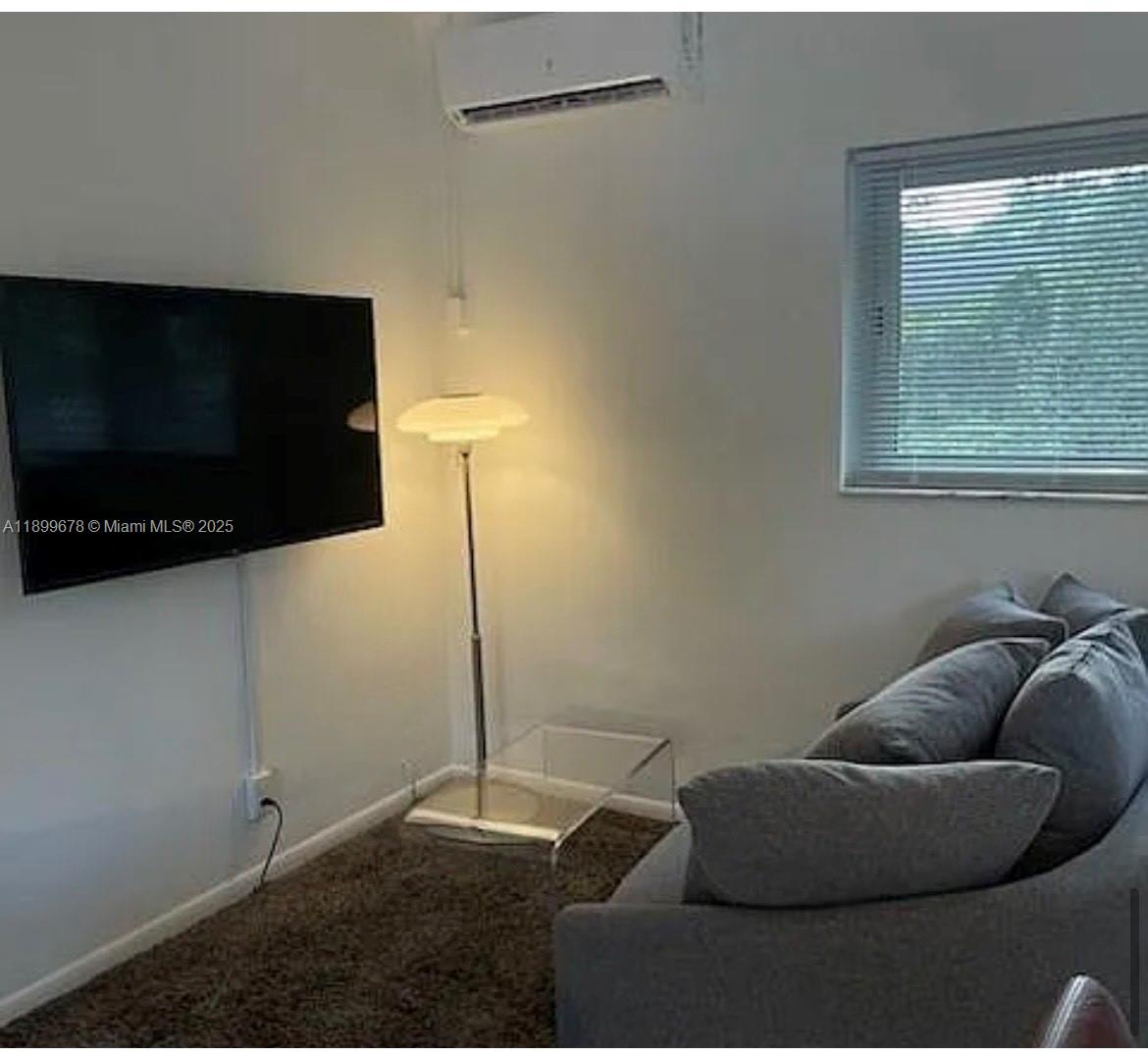 Подробнее   /  1526 кв.футов $ 2025-10-20 0 Фото