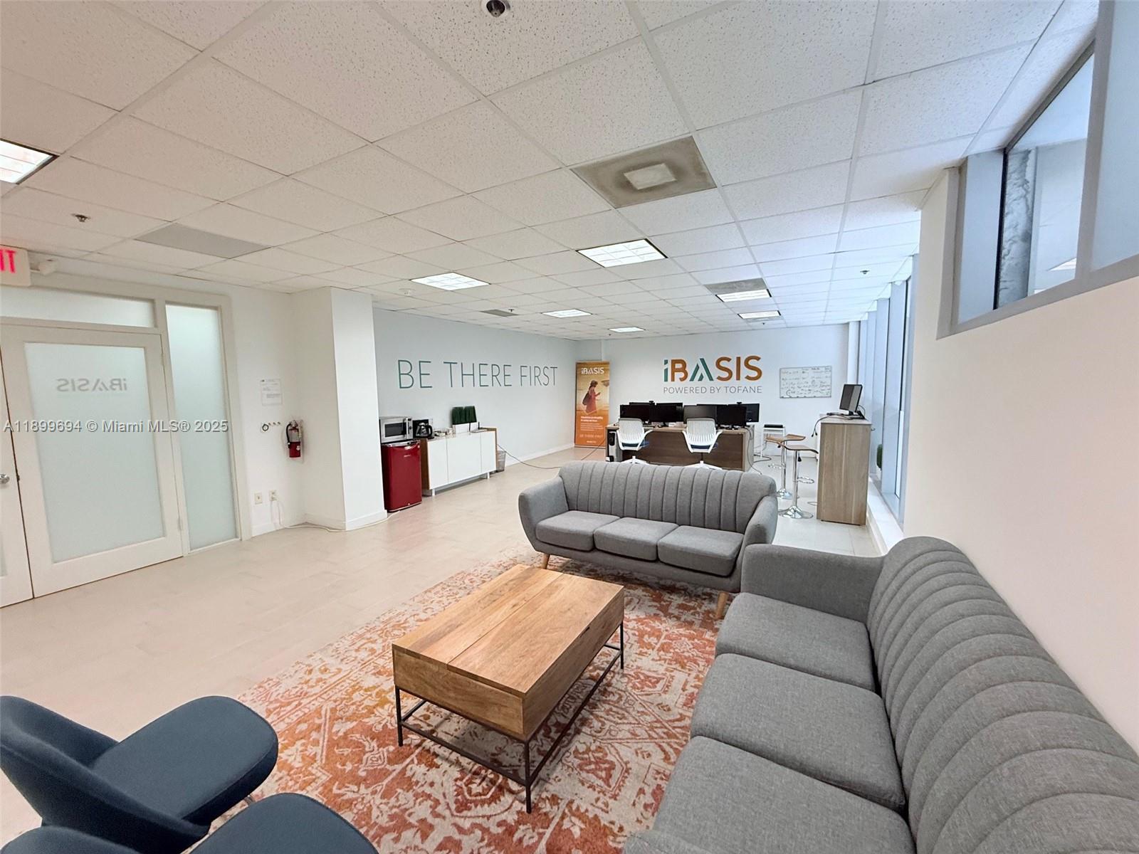 Ver detalles 208 / sq. ft. $ 2025-10-21 0 foto