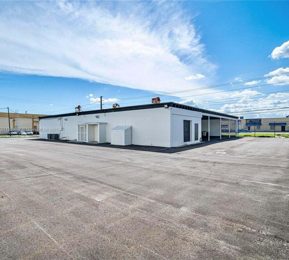 See details   /   sq. ft. $ 2025-10-21 0 Photo