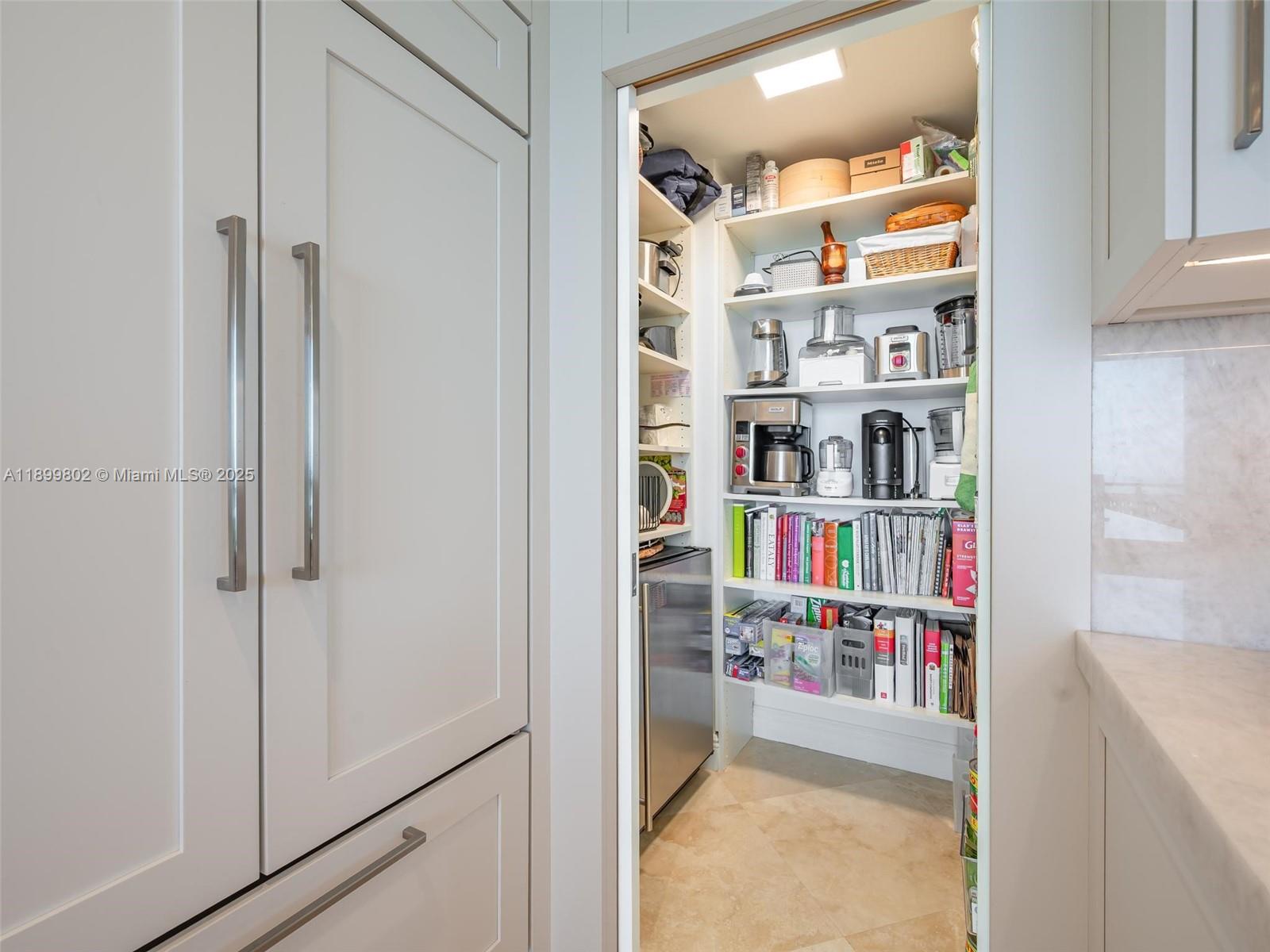 Photo of 3501 Ocean Dr  #6E, Hollywood, Florida, 33019 -
