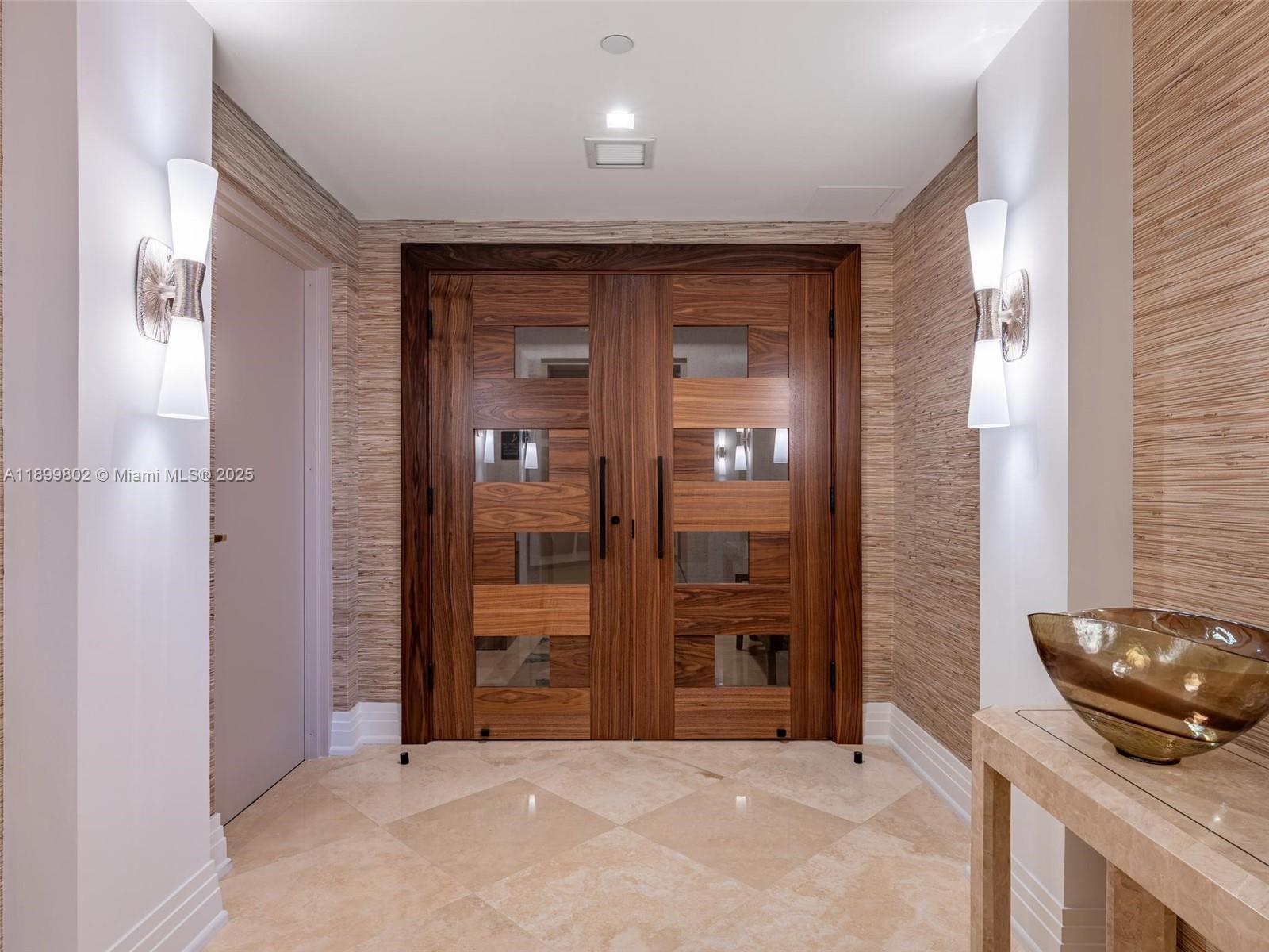 Photo of 3501 Ocean Dr  #6E, Hollywood, Florida, 33019 -