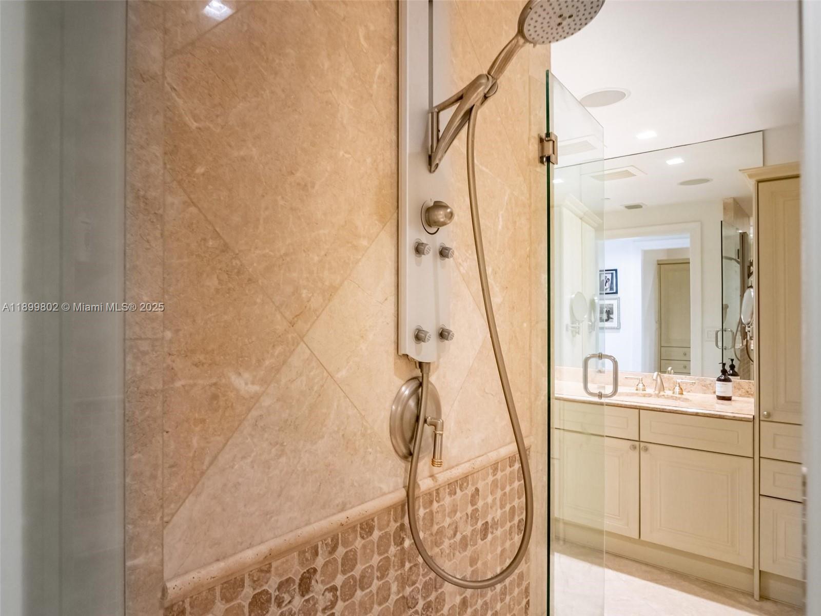Photo of 3501 Ocean Dr  #6E, Hollywood, Florida, 33019 -