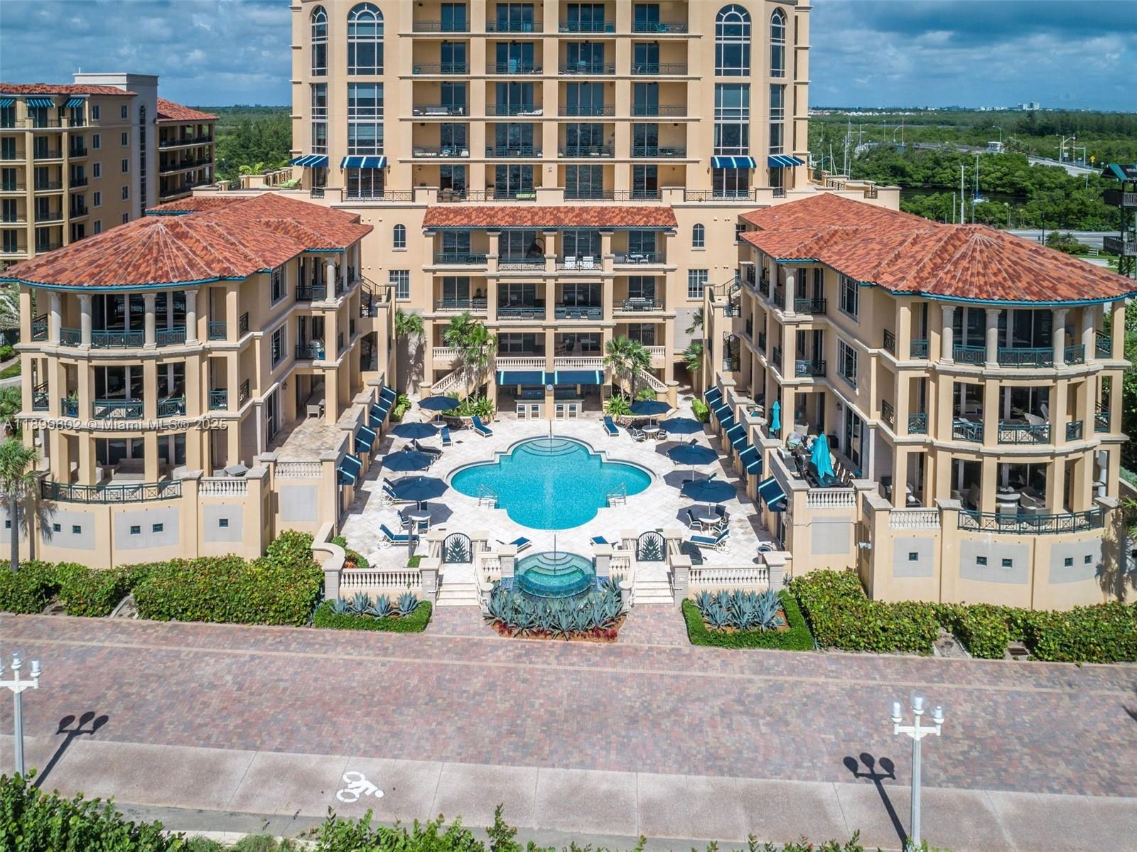 Photo of 3501 Ocean Dr  #6E, Hollywood, Florida, 33019 -