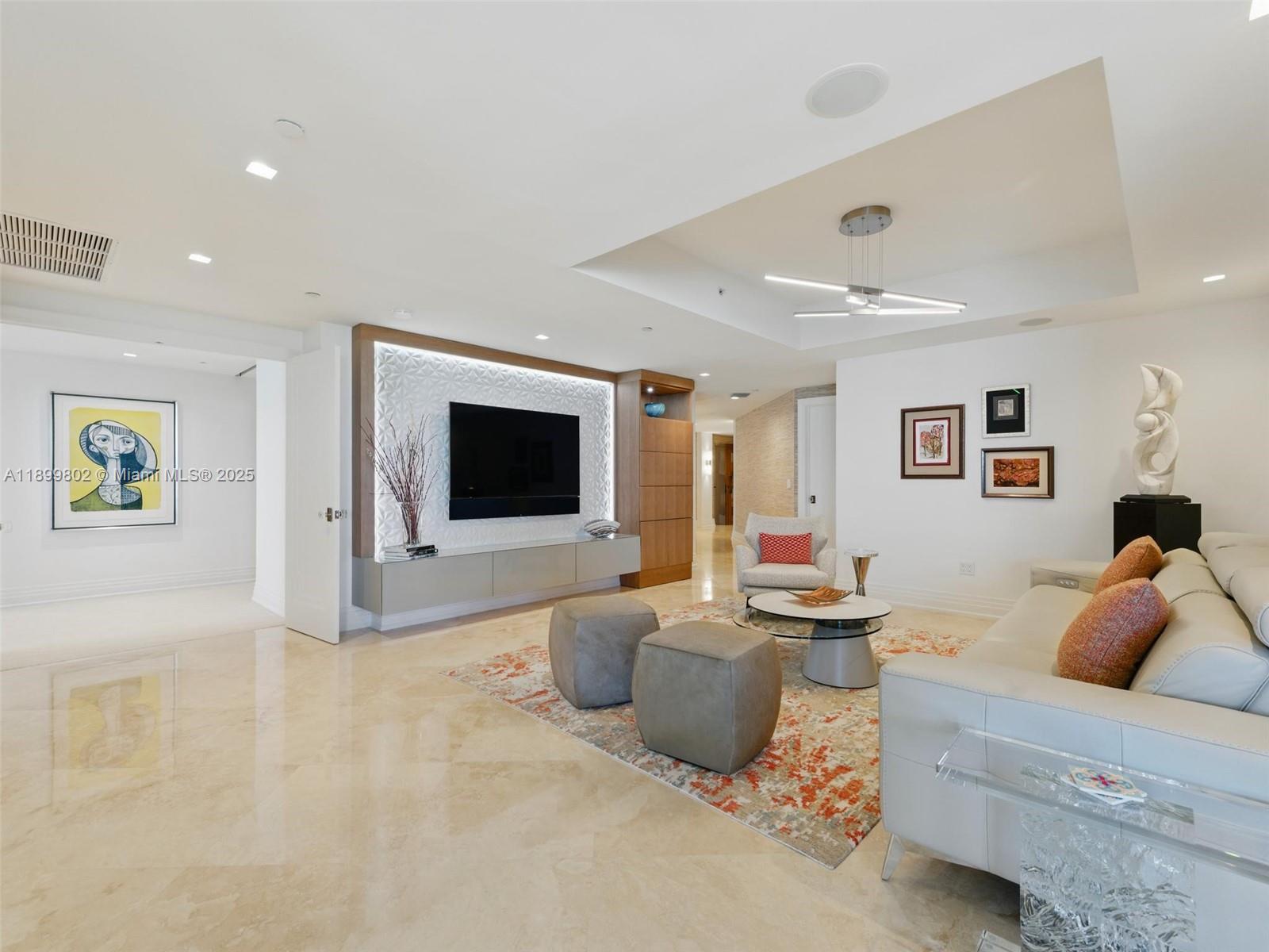 Photo of 3501 Ocean Dr  #6E, Hollywood, Florida, 33019 -