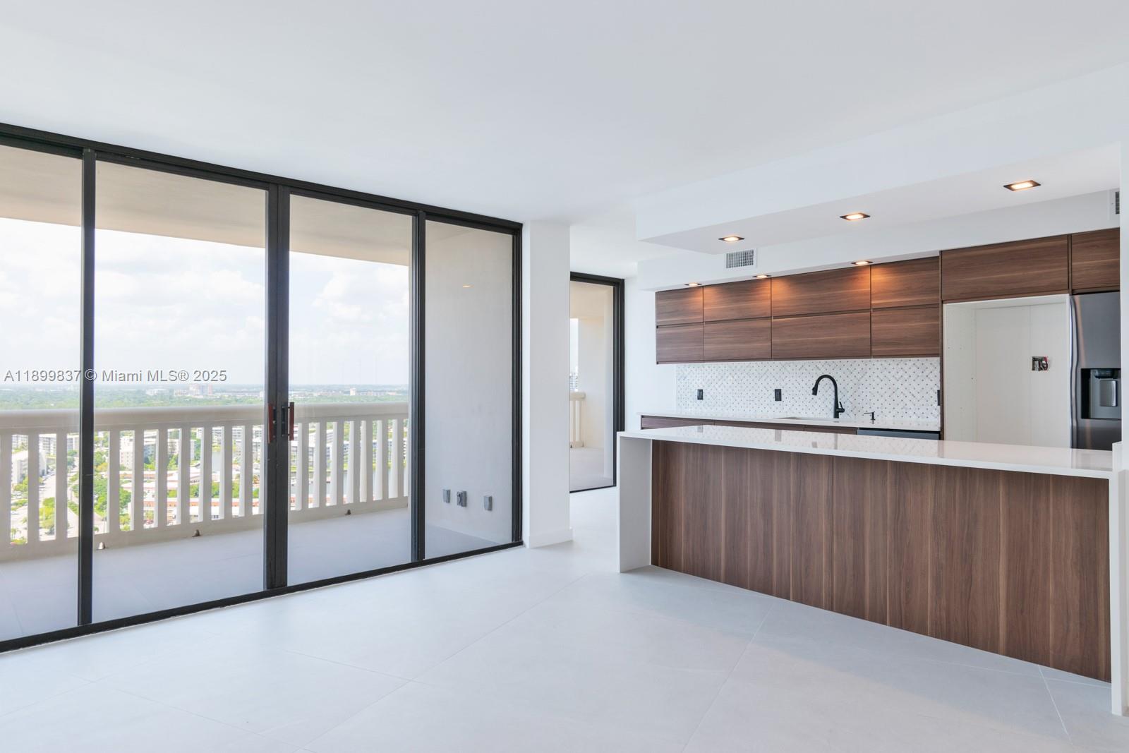 See details 2511 2 / 2 1140 sq. ft. $ 2025-10-26 0 Photo