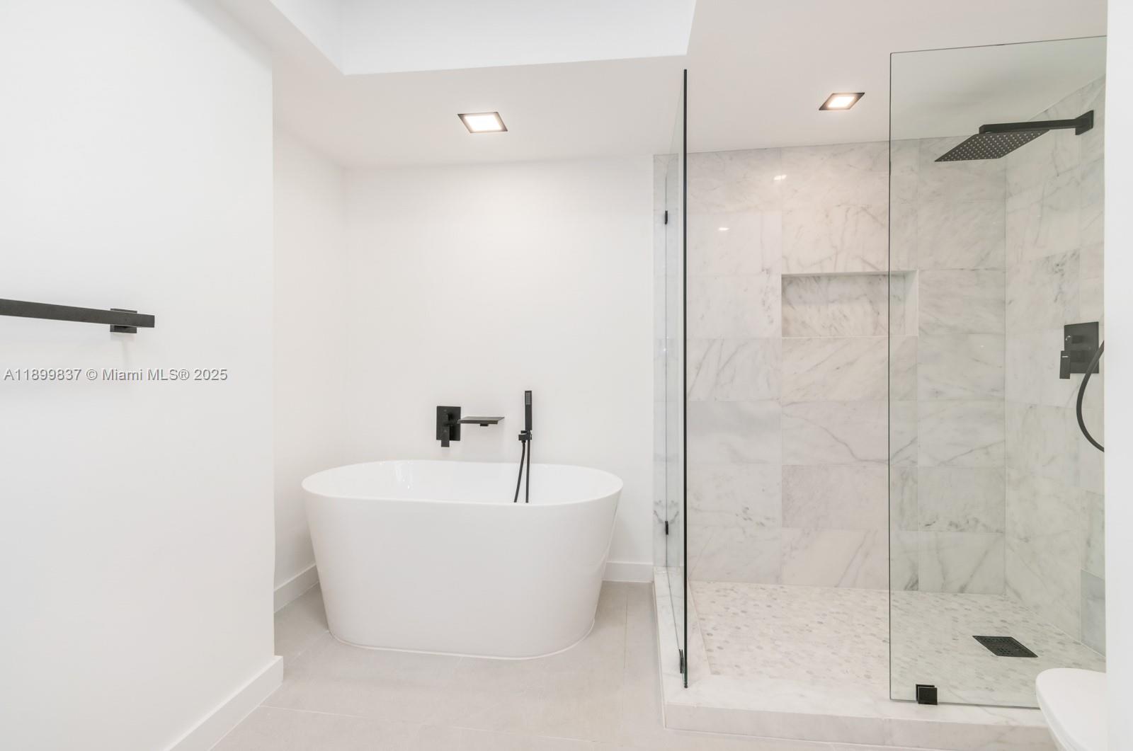 See details 2511 2 / 2 1140 sq. ft. $ 2025-10-26 0 Photo