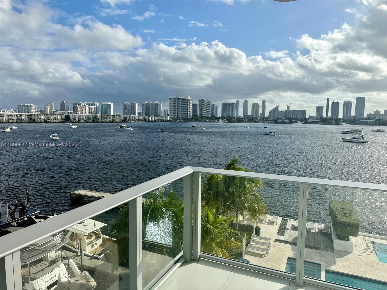 Photo of 17111 Biscayne Blvd #409, North Miami Beach, Florida, 33160 -