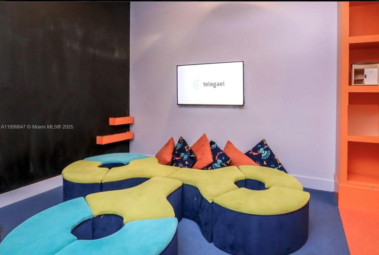 Photo of 17111 Biscayne Blvd #409, North Miami Beach, Florida, 33160 -