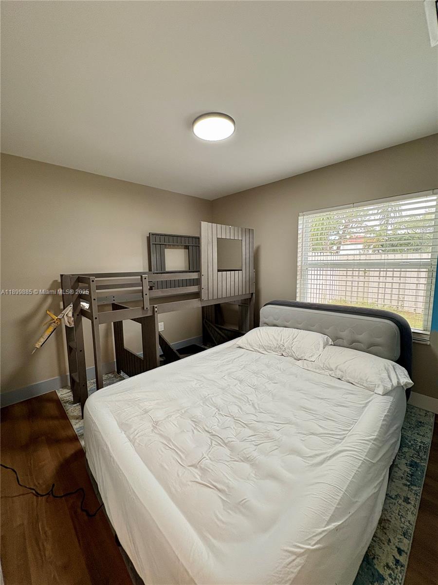 See details 506 3 / 2 1360 sq. ft. $ 2025-10-21 0 Photo