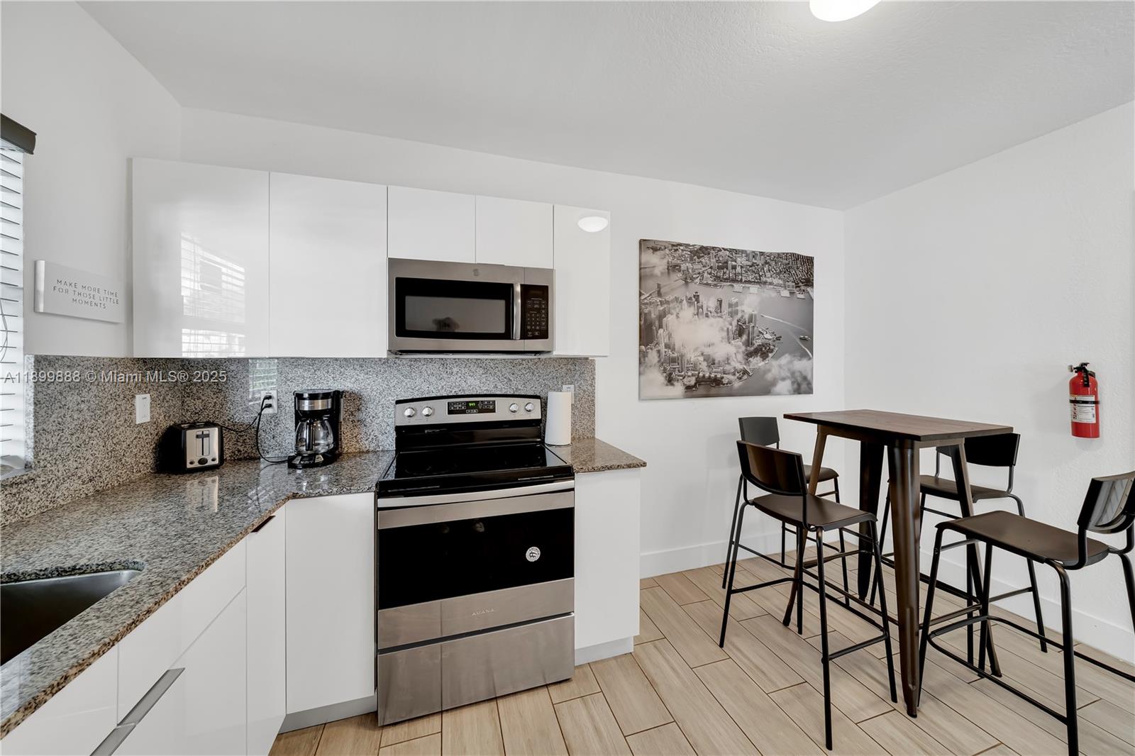 Ver detalles   /  1378 sq. ft. $ 2025-10-21 0 foto