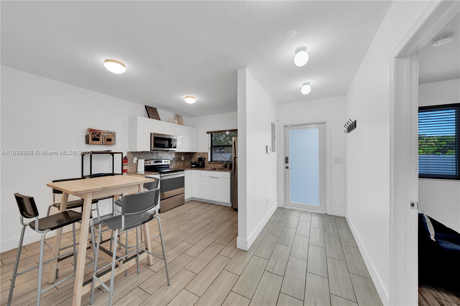 Ver detalles   /  1378 sq. ft. $ 2025-10-21 0 foto