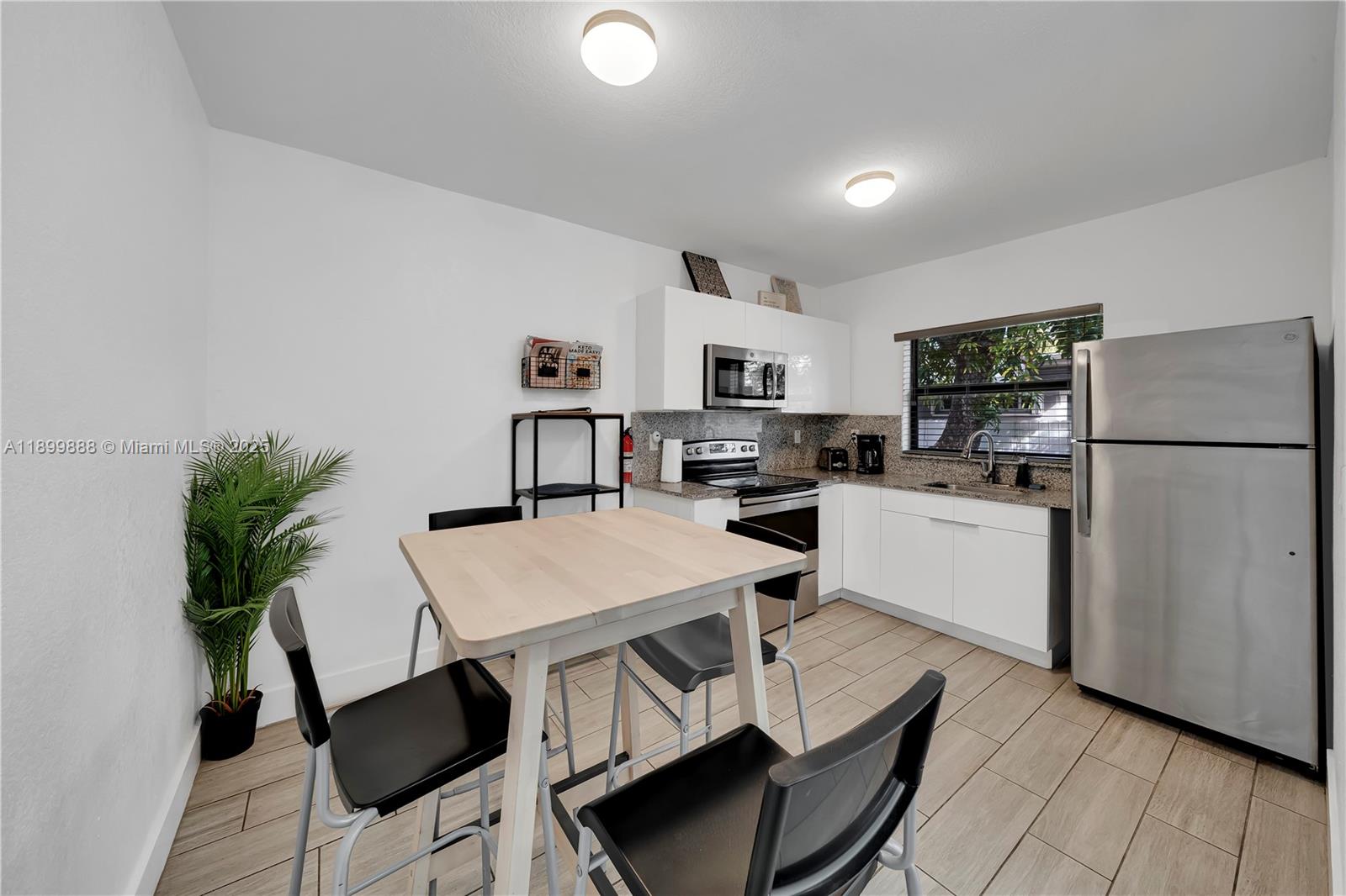 Ver detalles   /  1378 sq. ft. $ 2025-10-21 0 foto