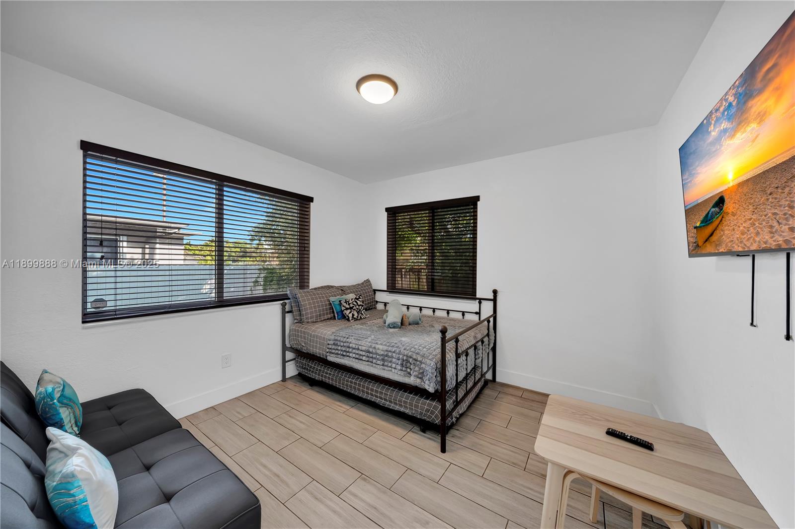 Ver detalles   /  1378 sq. ft. $ 2025-10-21 0 foto