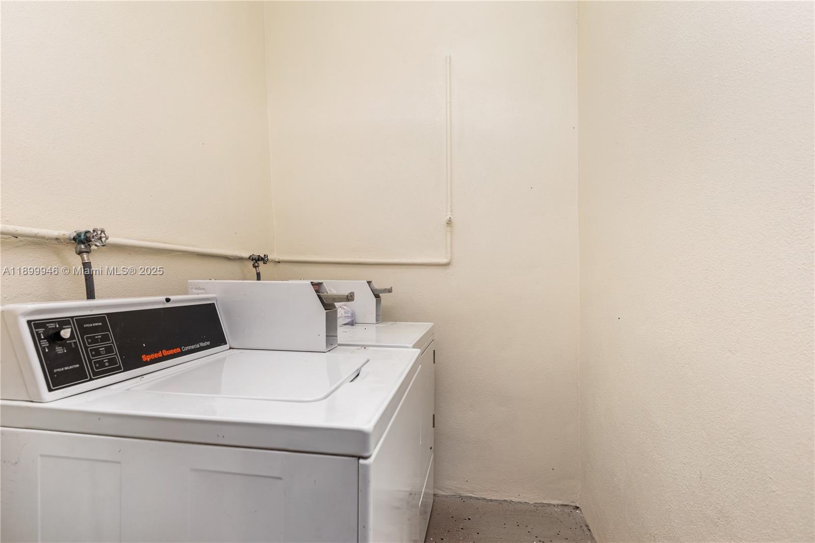 See details / sq. ft. $ 2025-11-14 0 Photo