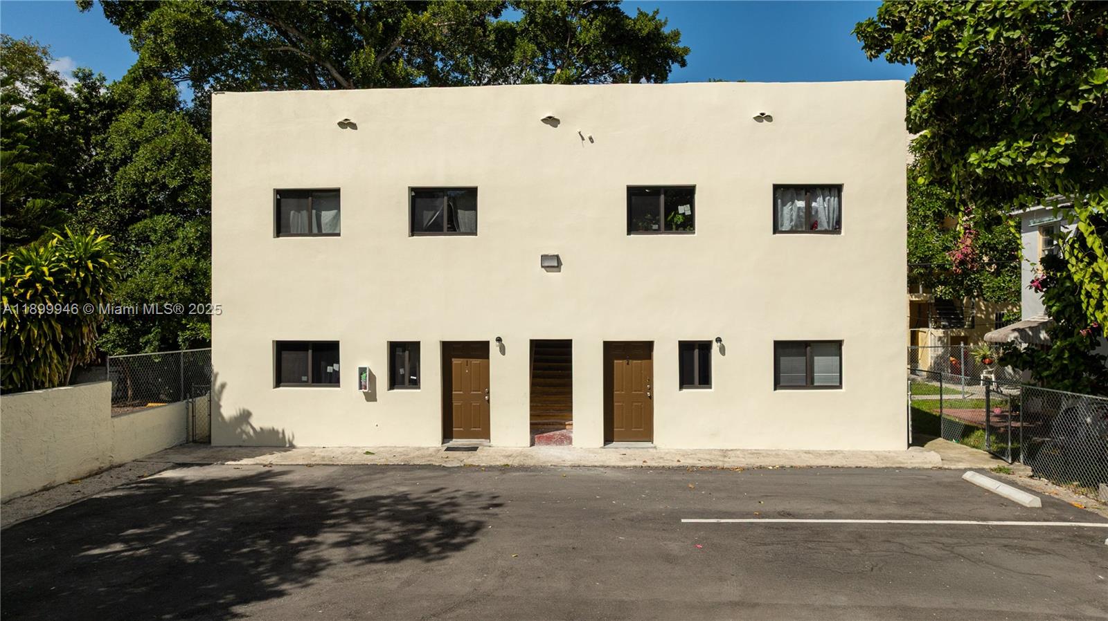 See details / sq. ft. $ 2025-11-14 0 Photo