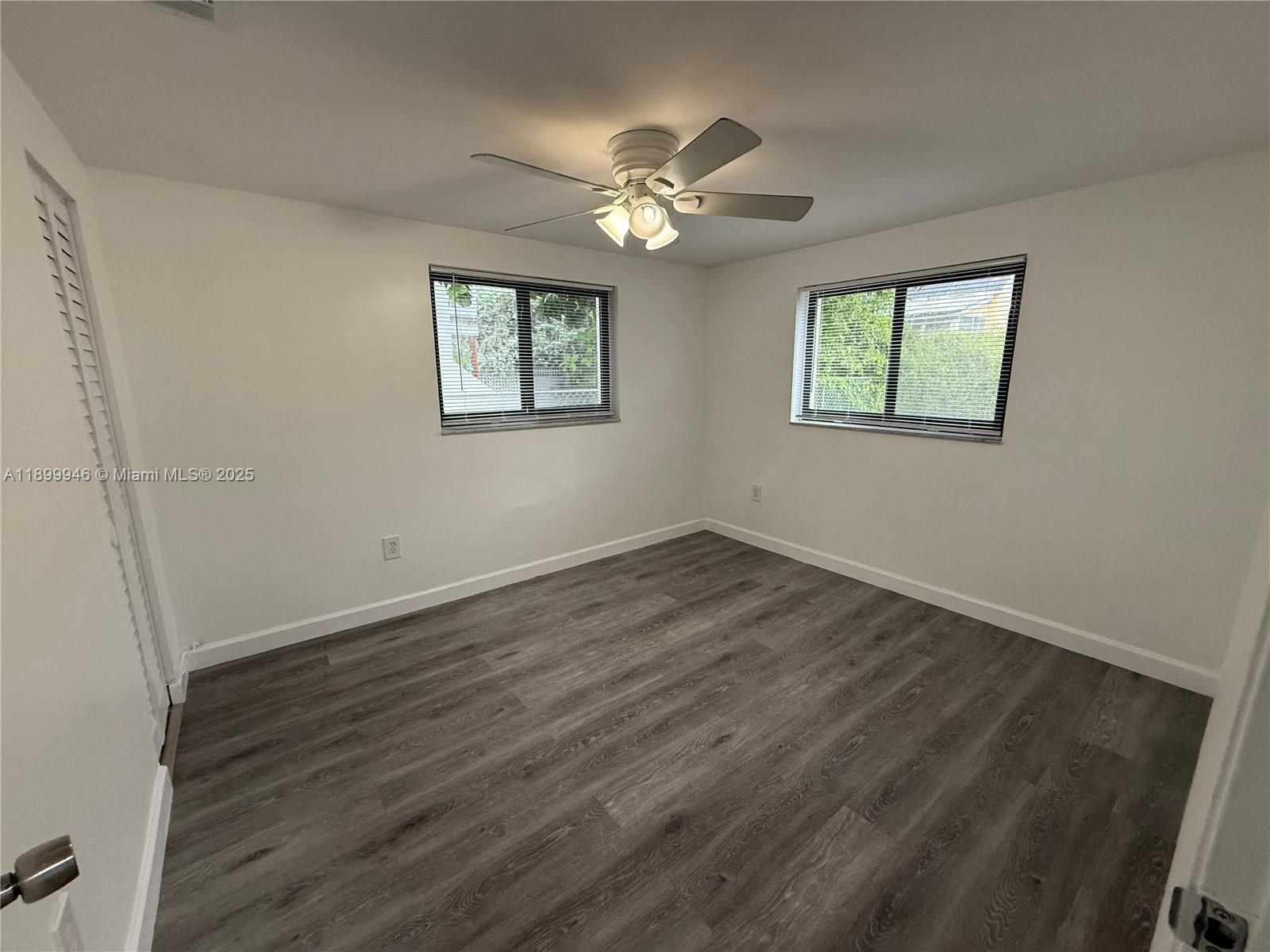 See details / sq. ft. $ 2025-11-14 0 Photo