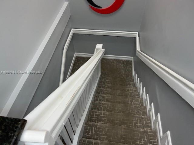 See details 10  /   sq. ft. $ 2025-10-21 0 Photo