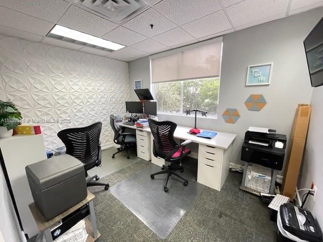 See details 10  /   sq. ft. $ 2025-10-21 0 Photo