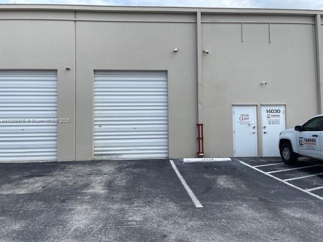 See details 10  /   sq. ft. $ 2025-10-21 0 Photo