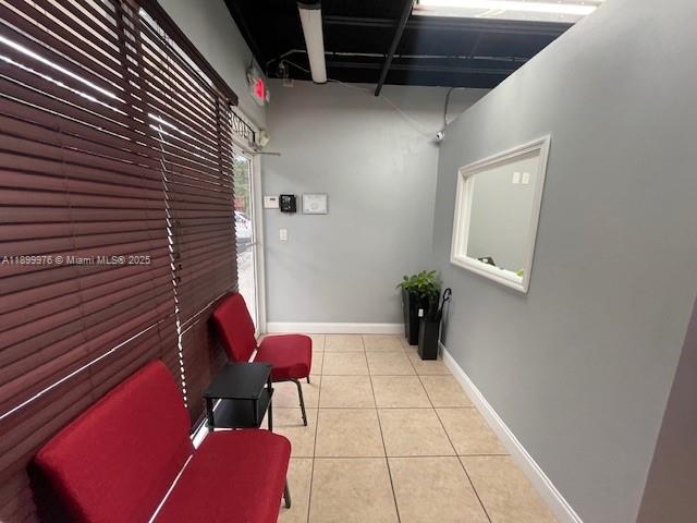 See details 10  /   sq. ft. $ 2025-10-21 0 Photo