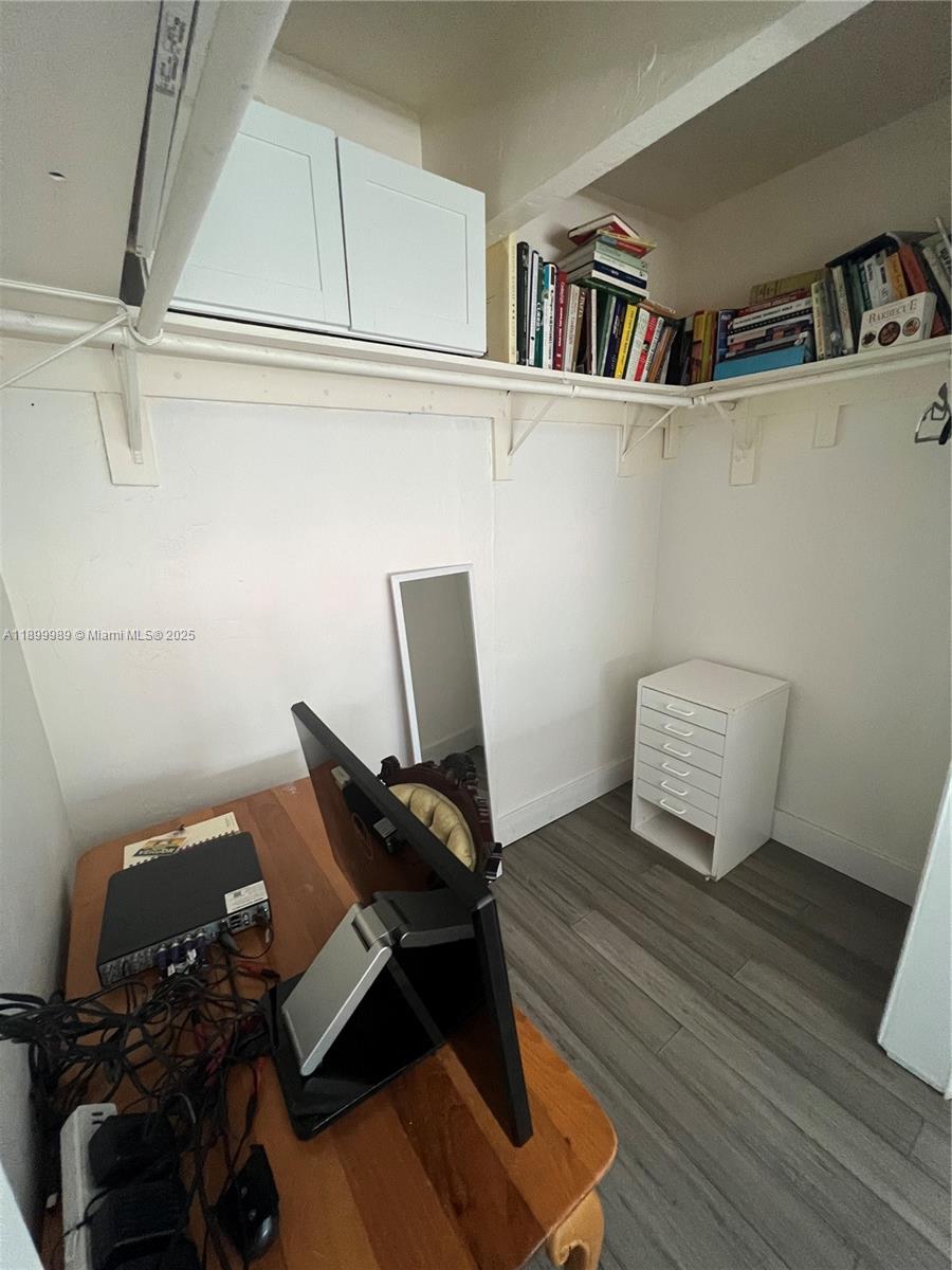 Ver detalles   /  1800 sq. ft. $ 2025-10-21 0 foto