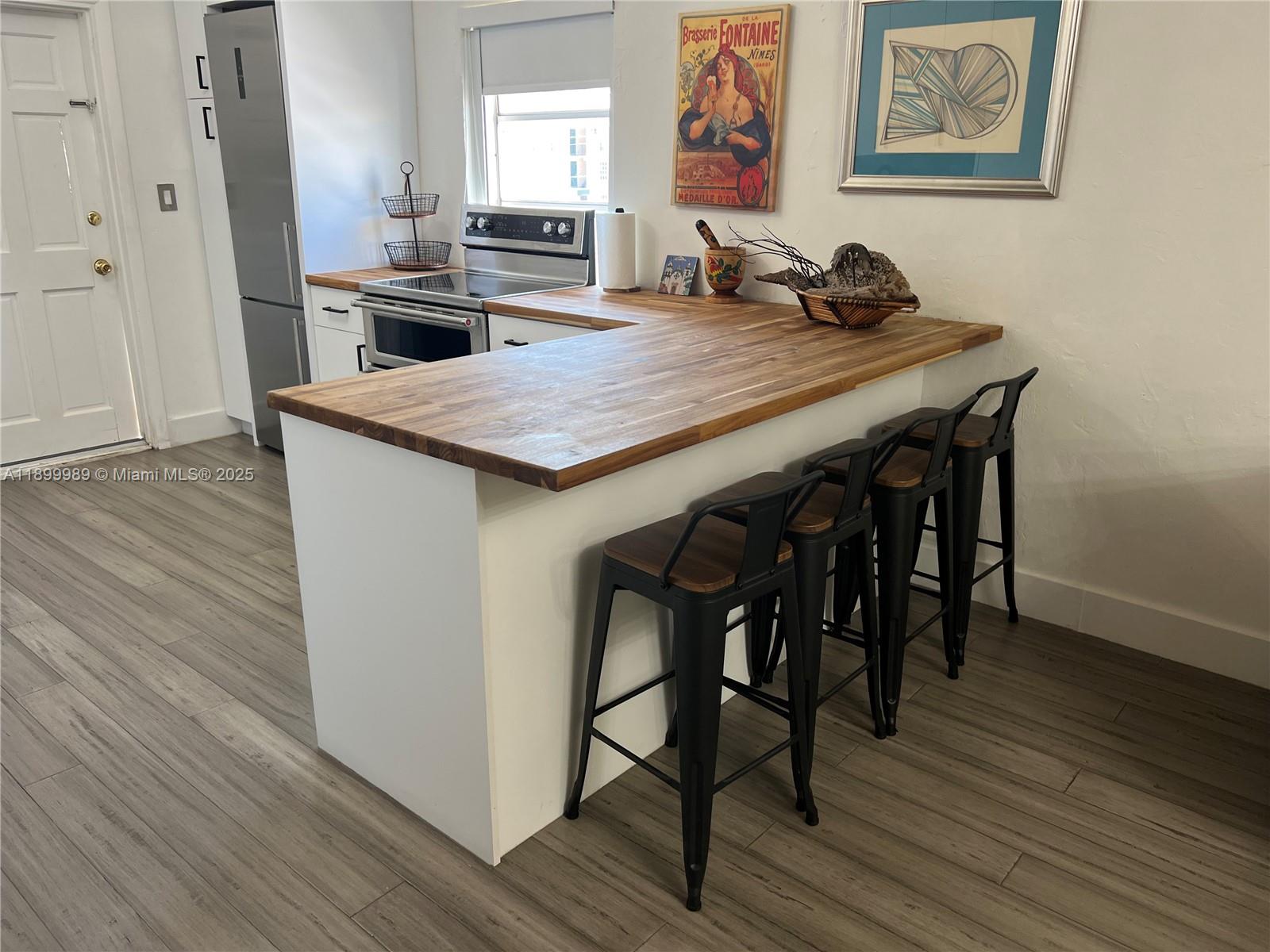 Ver detalles   /  1800 sq. ft. $ 2025-10-21 0 foto