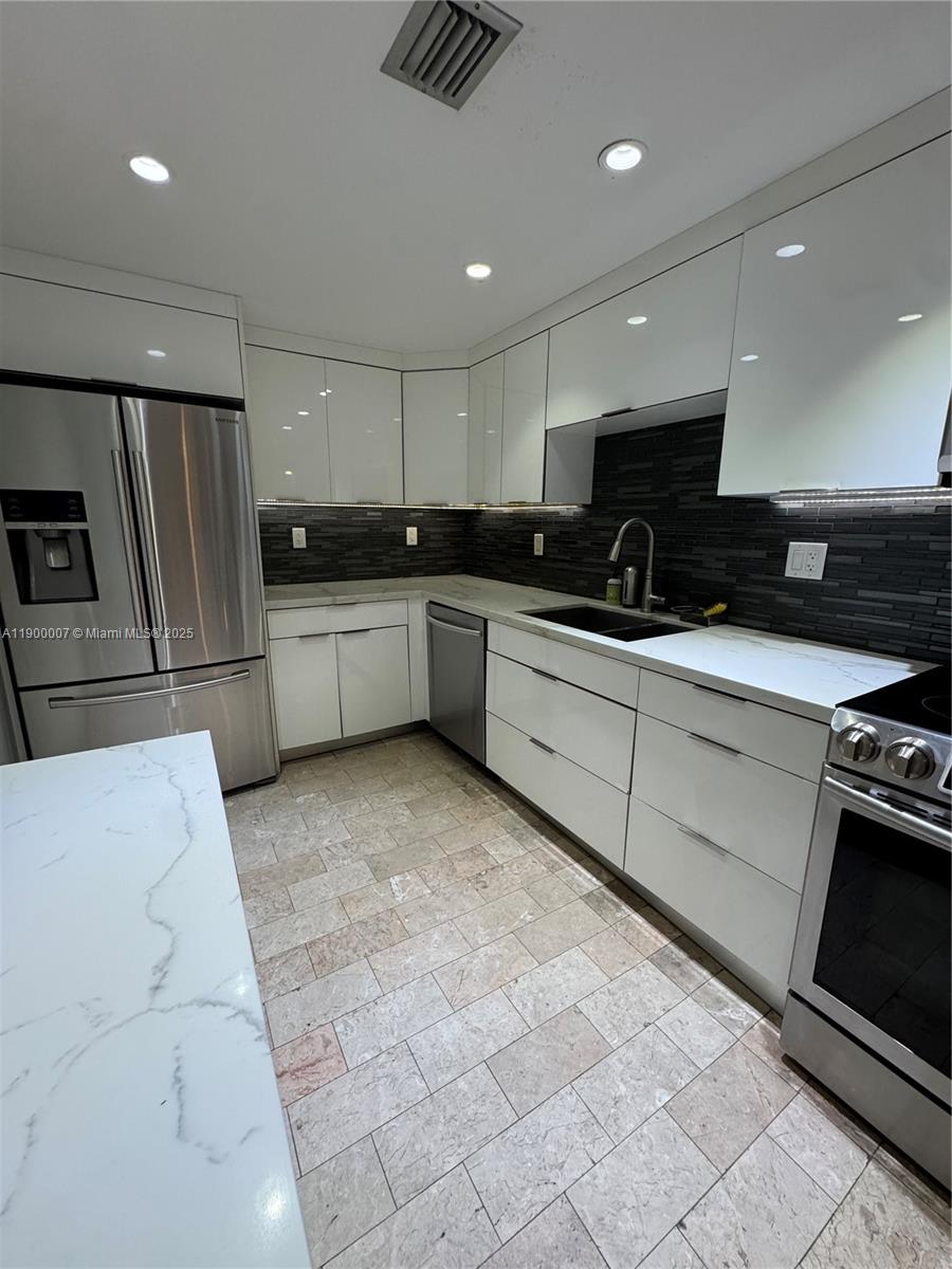 Photo of    #1206, Hallandale Beach, Florida, 33009 - 