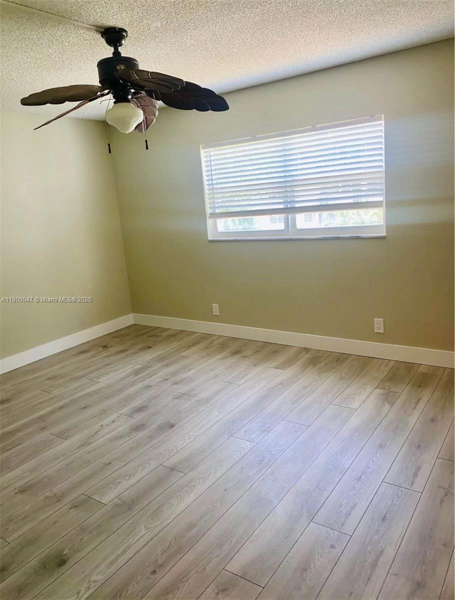 Photo of 320 12th Ave #307, Hallandale Beach, Florida, 33009 -