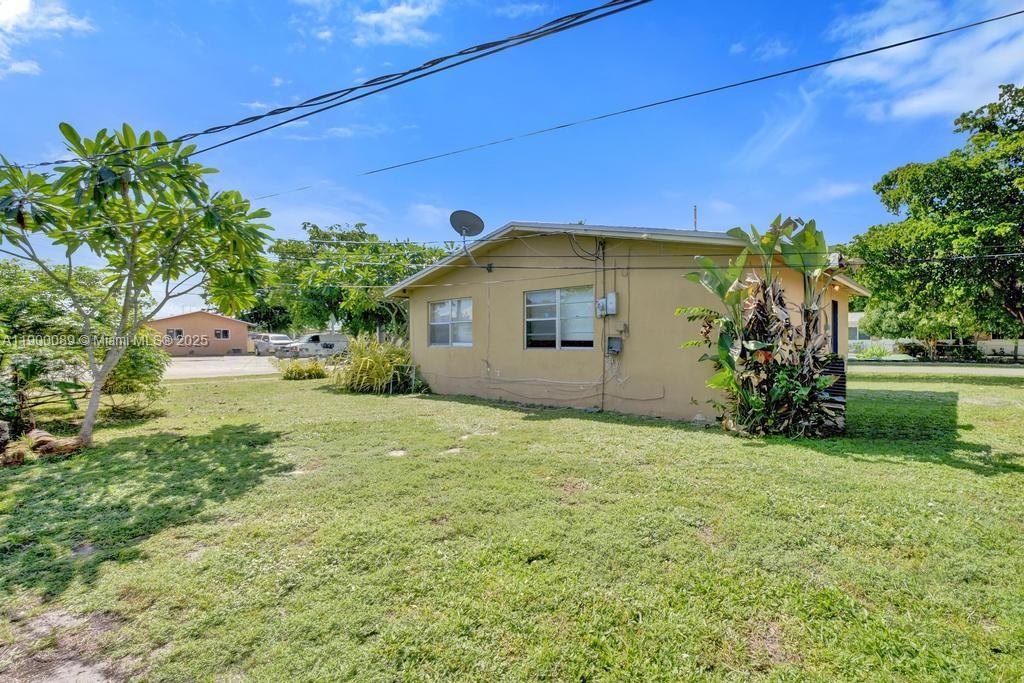 Подробнее   /  4728 кв.футов $ 2025-10-22 0 Фото