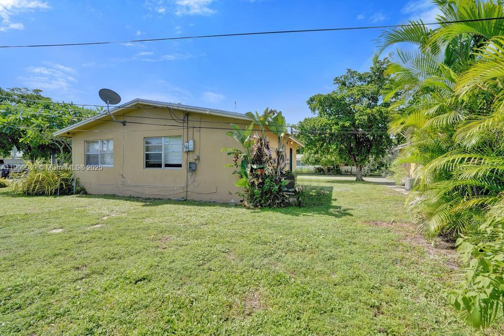 Подробнее   /  4728 кв.футов $ 2025-10-22 0 Фото