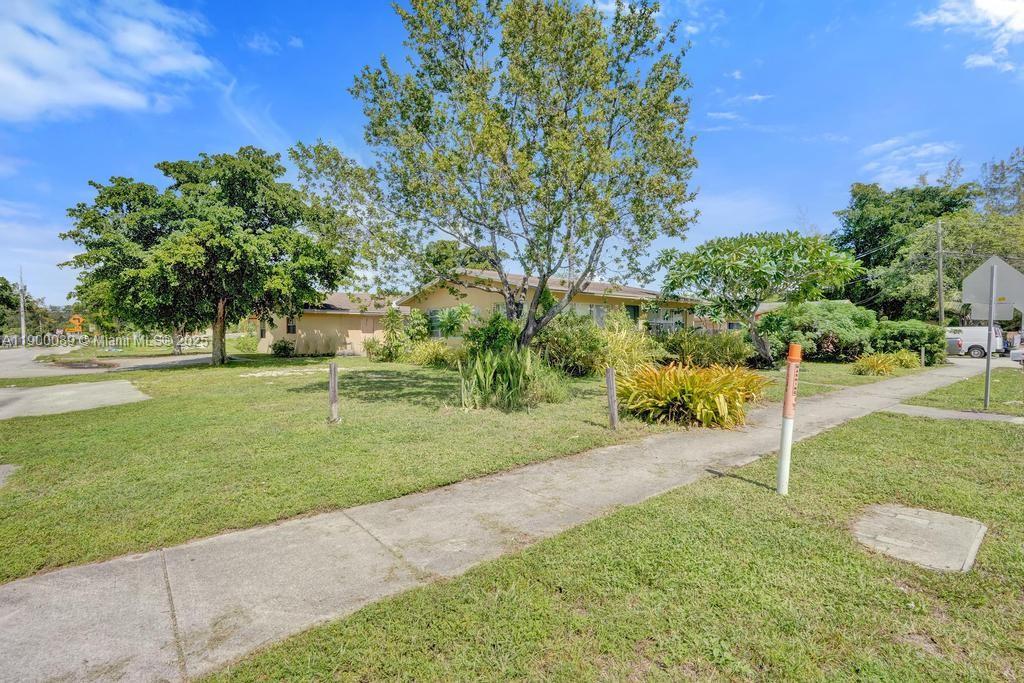 Подробнее   /  4728 кв.футов $ 2025-10-22 0 Фото