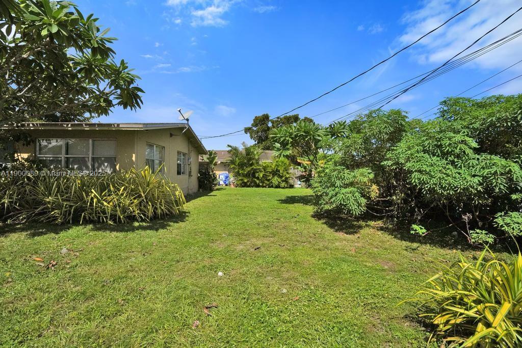 Подробнее   /  4728 кв.футов $ 2025-10-22 0 Фото