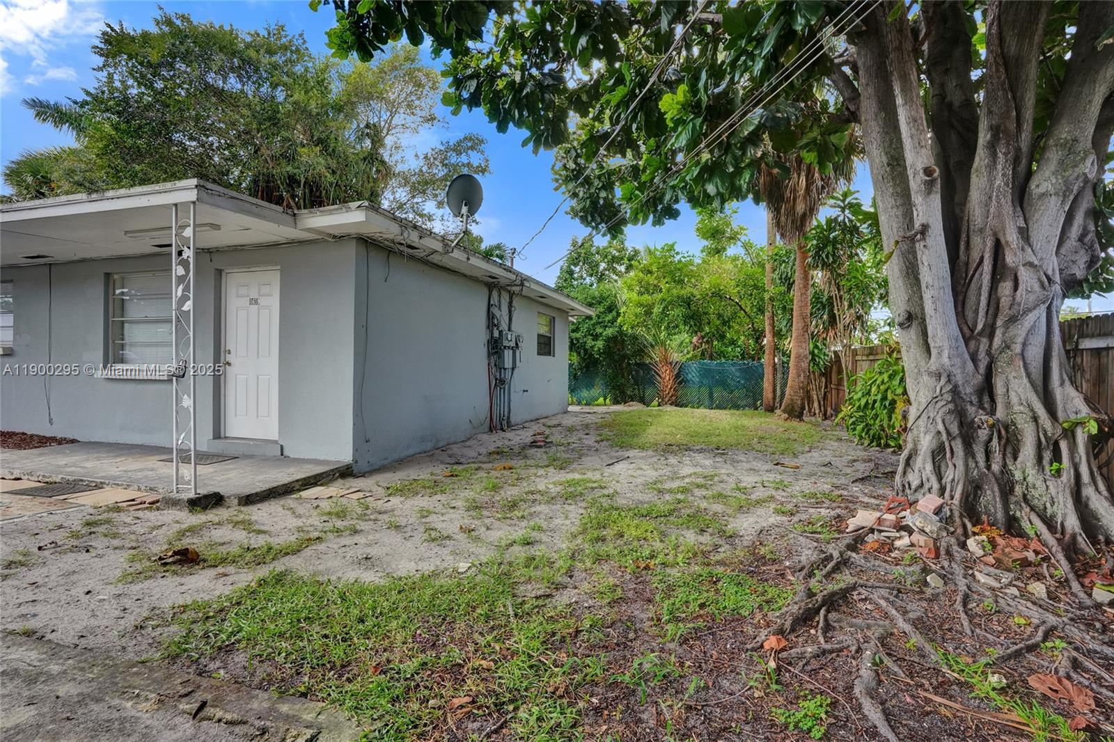 See details   /  2340 sq. ft. $ 2025-10-21 0 Photo