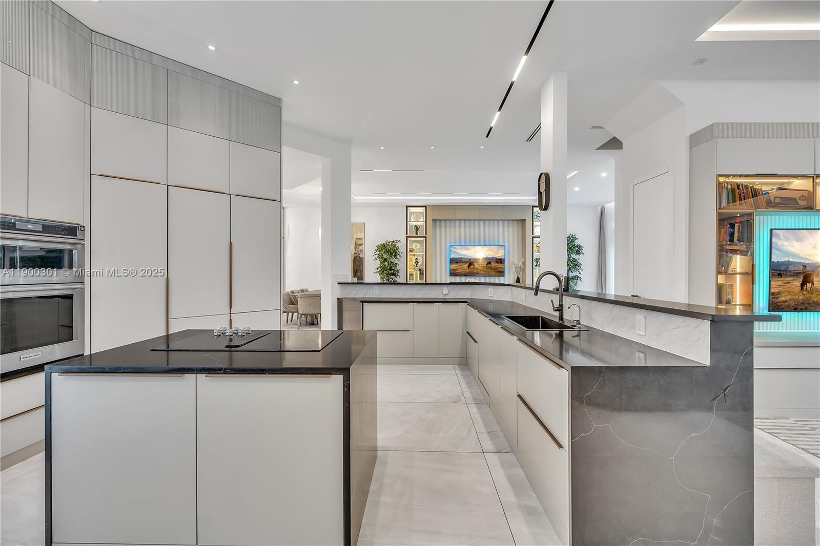 Photo of 1594 Shoreline Way  (1594), Hollywood, Florida, 33019 -