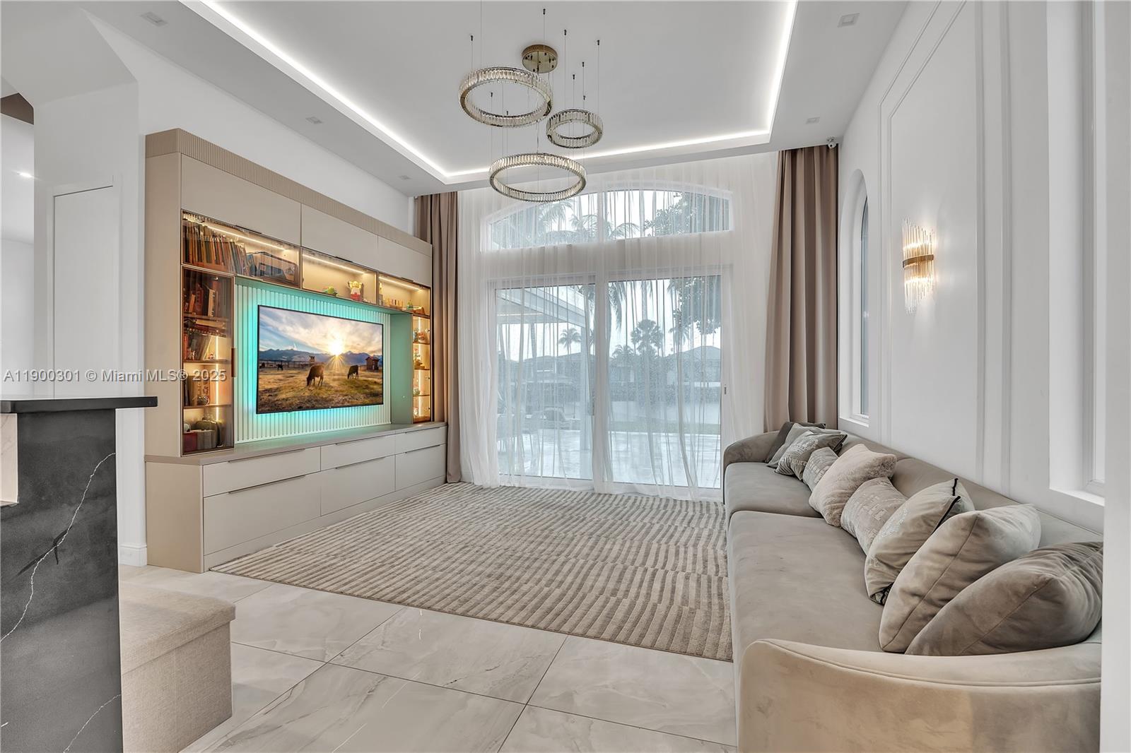 Photo of 1594 Shoreline Way  (1594), Hollywood, Florida, 33019 -