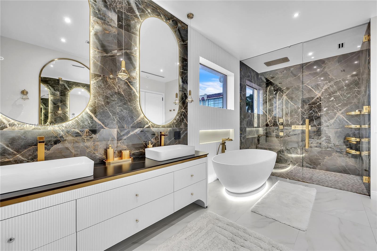 Photo of 1594 Shoreline Way  (1594), Hollywood, Florida, 33019 -