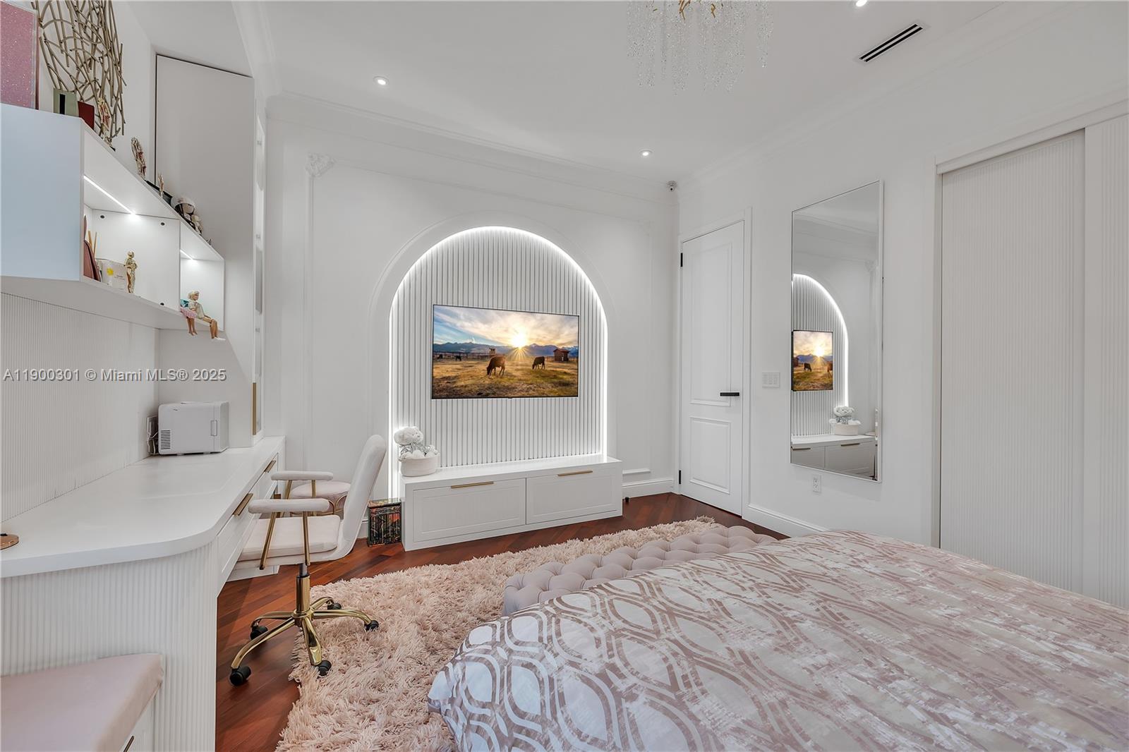 Photo of 1594 Shoreline Way  (1594), Hollywood, Florida, 33019 -