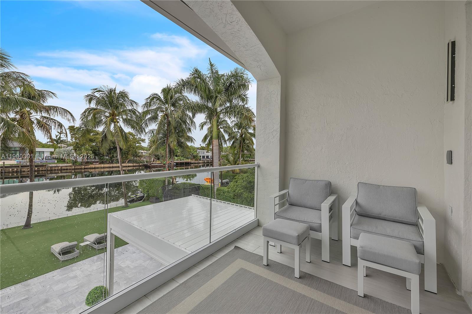 Photo of 1594 Shoreline Way  (1594), Hollywood, Florida, 33019 -