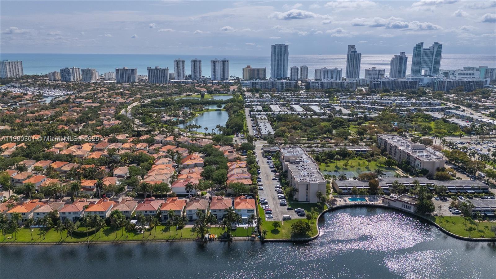 Photo of 1594 Shoreline Way  (1594), Hollywood, Florida, 33019 -