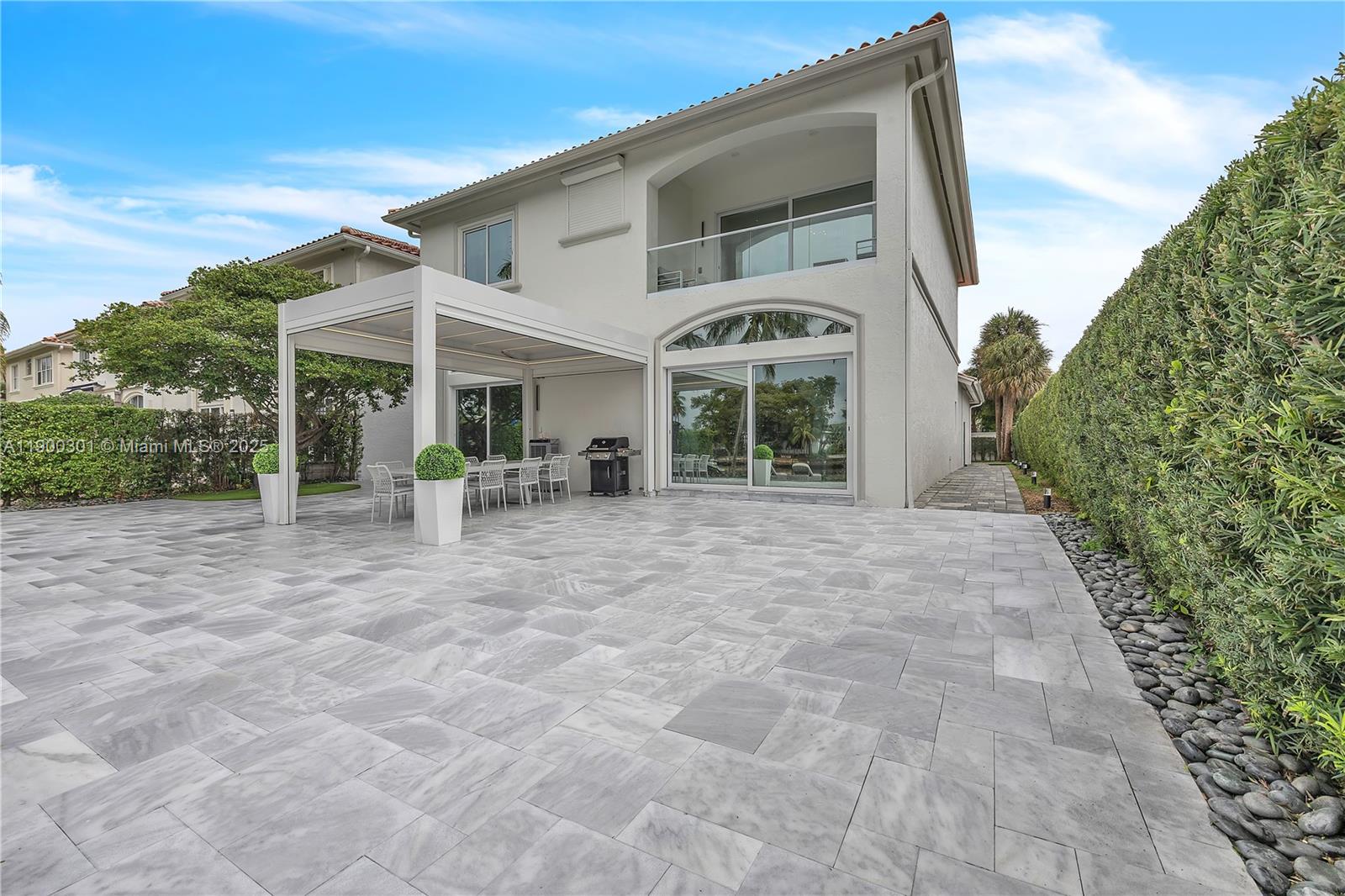 Photo of 1594 Shoreline Way  (1594), Hollywood, Florida, 33019 -