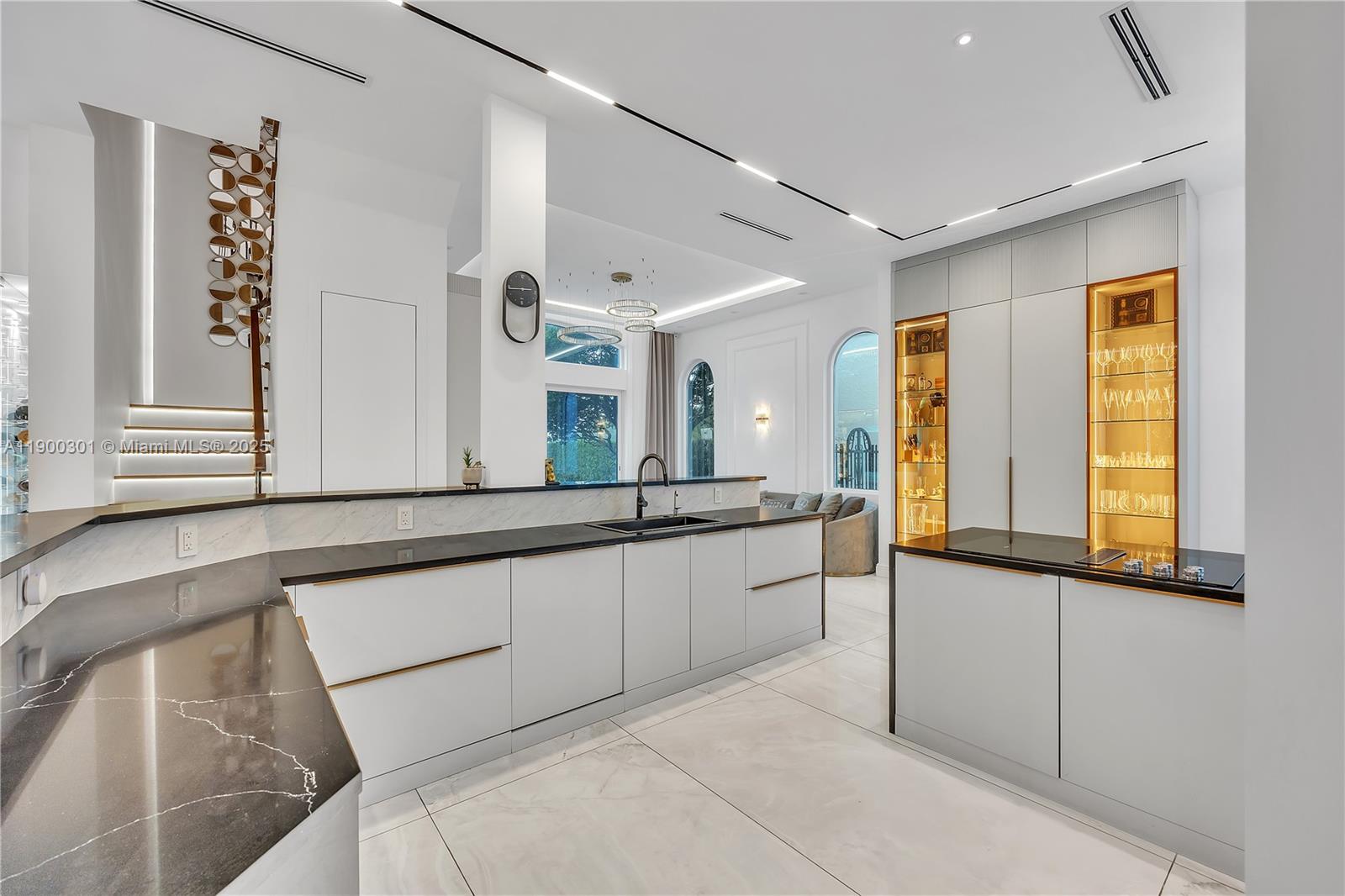 Photo of 1594 Shoreline Way  (1594), Hollywood, Florida, 33019 -
