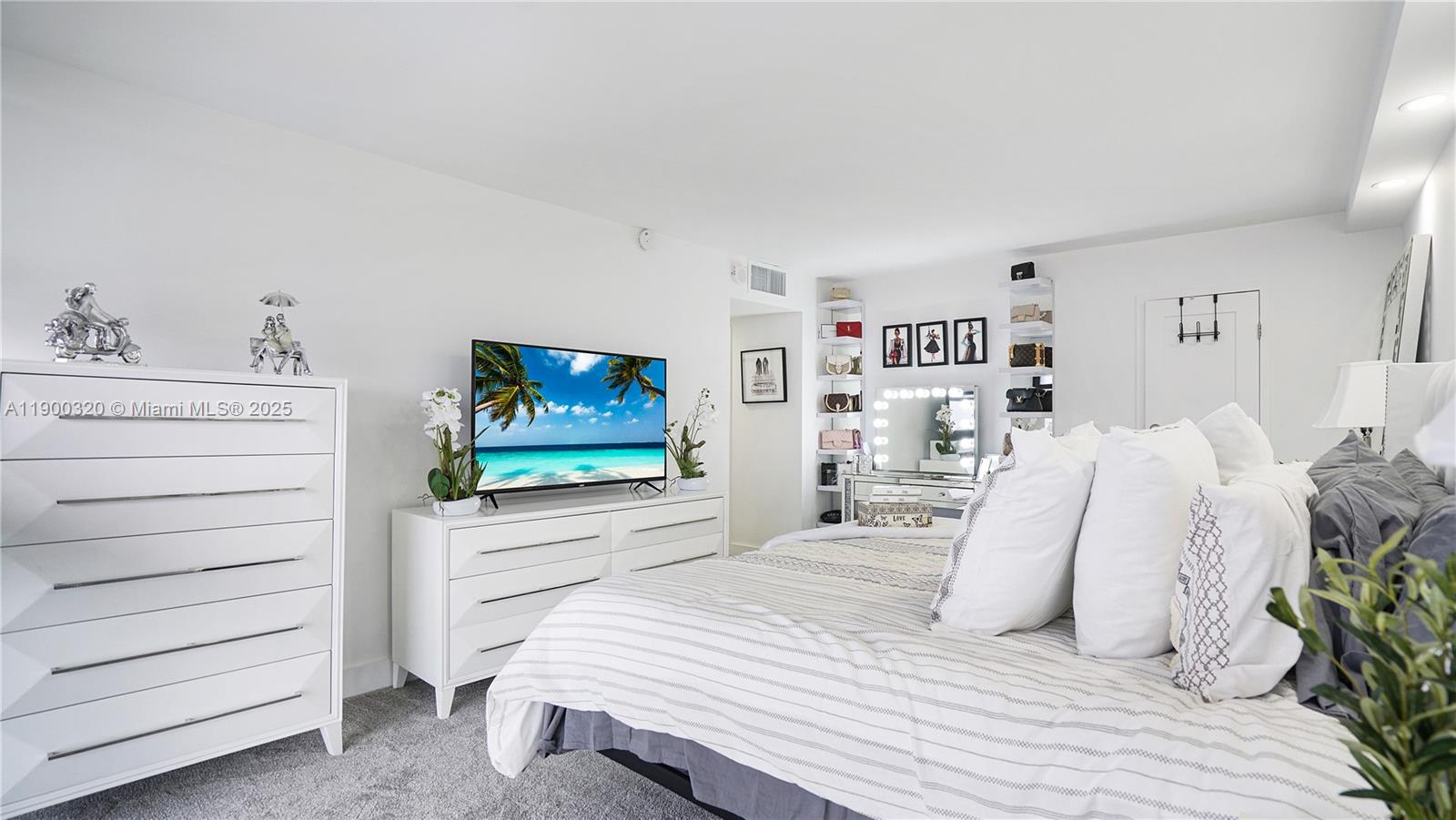 Photo of 2017 Ocean Dr  #1510, Hallandale Beach, Florida, 33009 -