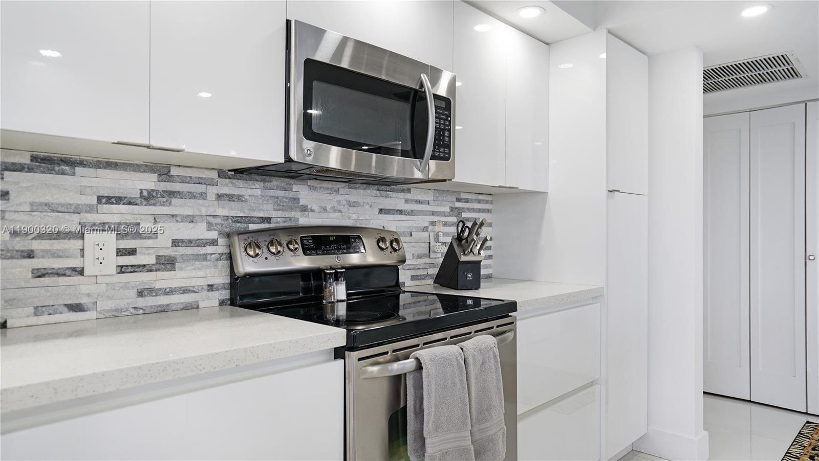 Photo of 2017 Ocean Dr  #1510, Hallandale Beach, Florida, 33009 -