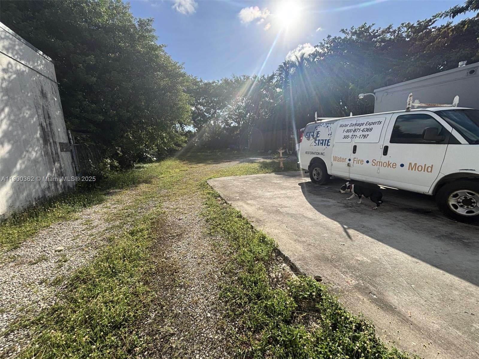 See details   /   sq. ft. $ 2025-10-21 0 Photo