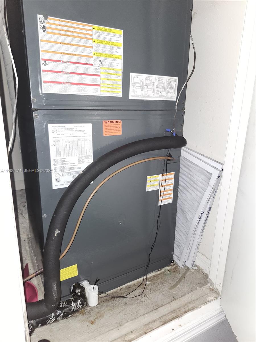 Ver detalles 860 4 / 4 sq. ft. $ 2025-12-17 0 foto