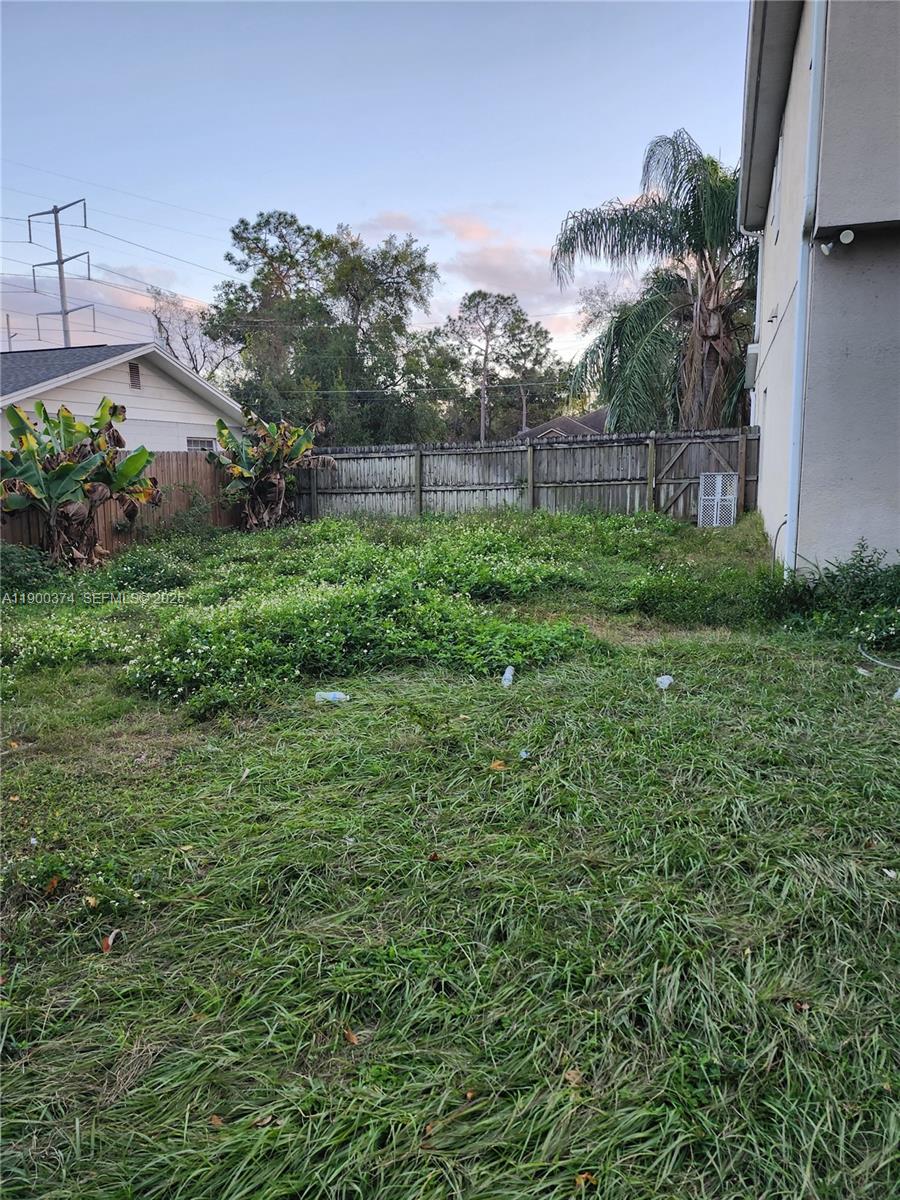 Ver detalles 860 4 / 4 sq. ft. $ 2025-12-17 0 foto