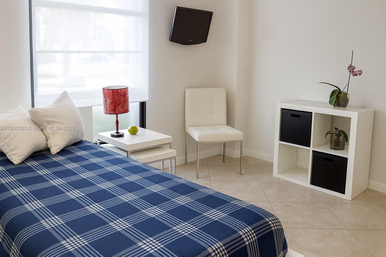 Photo of 3475 Country Club Dr  #115, Aventura, Florida, 33180 - 