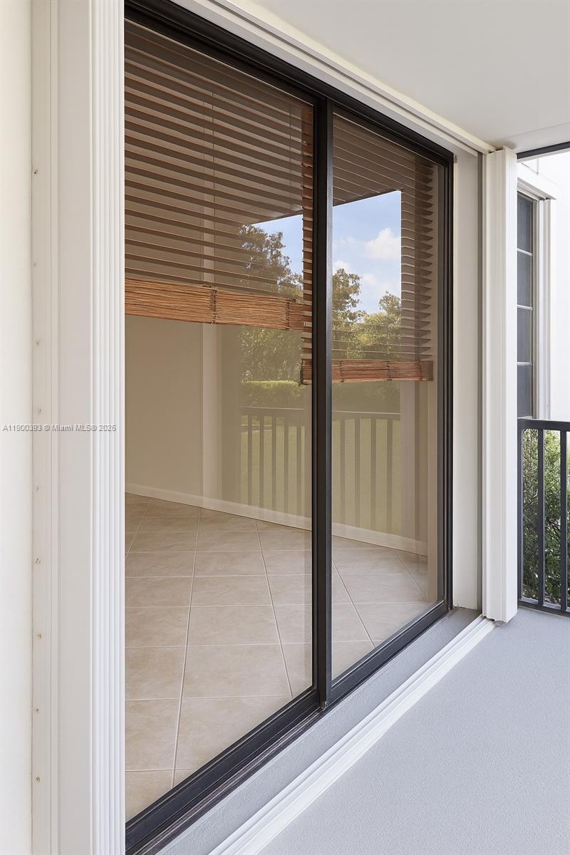 Photo of 3475 Country Club Dr  #115, Aventura, Florida, 33180 - 