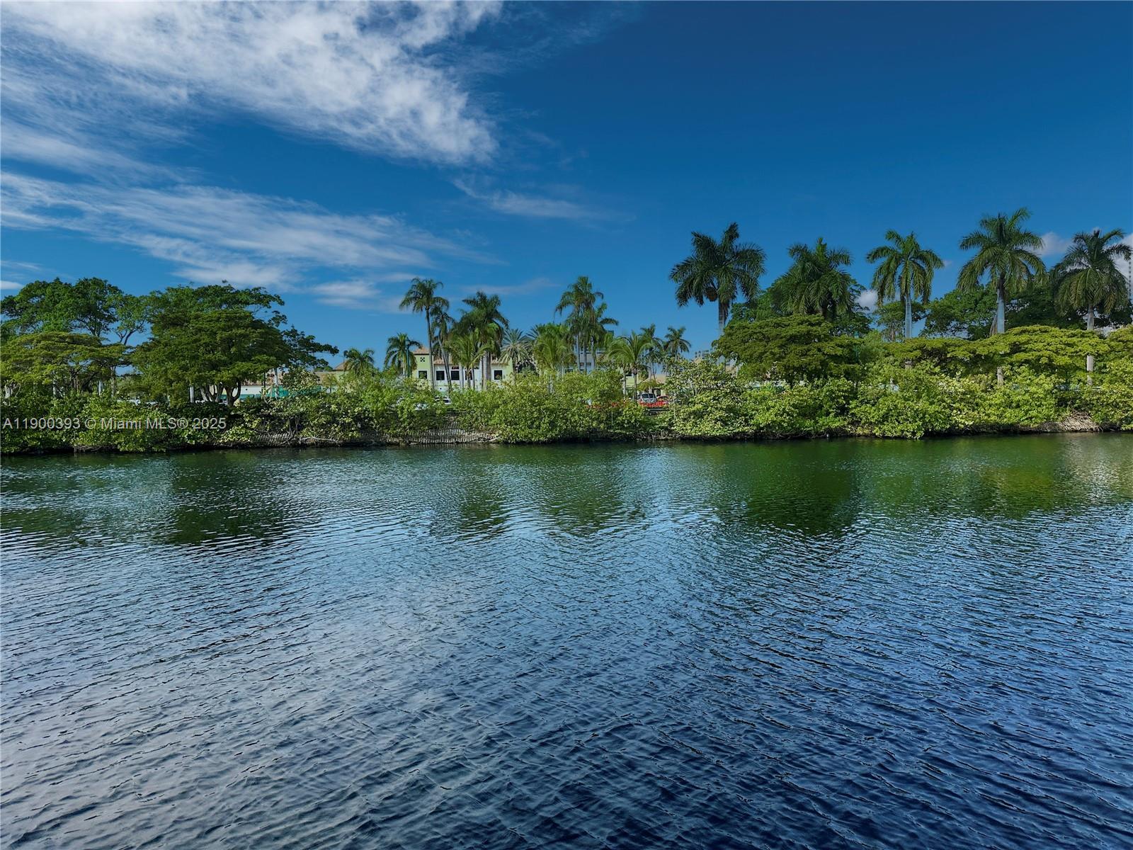 Photo of 3475 Country Club Dr  #115, Aventura, Florida, 33180 - 